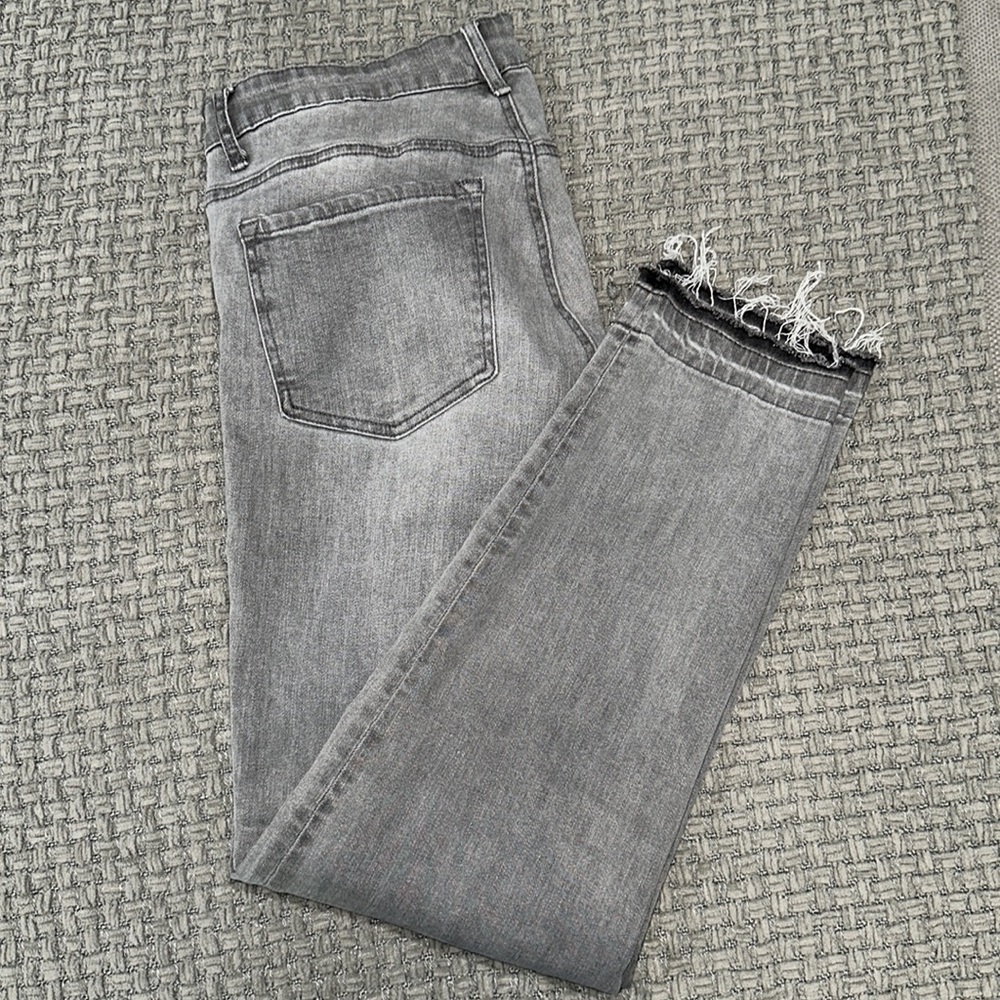 Tractr gray skinny jeans